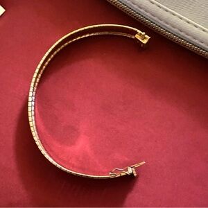 Elegant Gold Bracelet